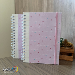 Caderno Coração II Folhas Internas Papel Offset 75g. 15 x 21 cm - 100 folhas 4x4 - Colorido Frente e Verso Capa com Laminação. Wire-o. 